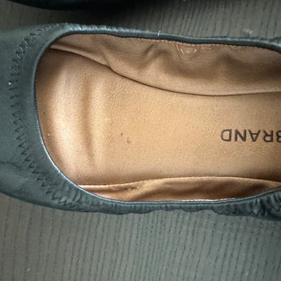 Lucky Brand Emmie Ballet Leather Flats Color Black in size 7.5 - Picture 10 of 12